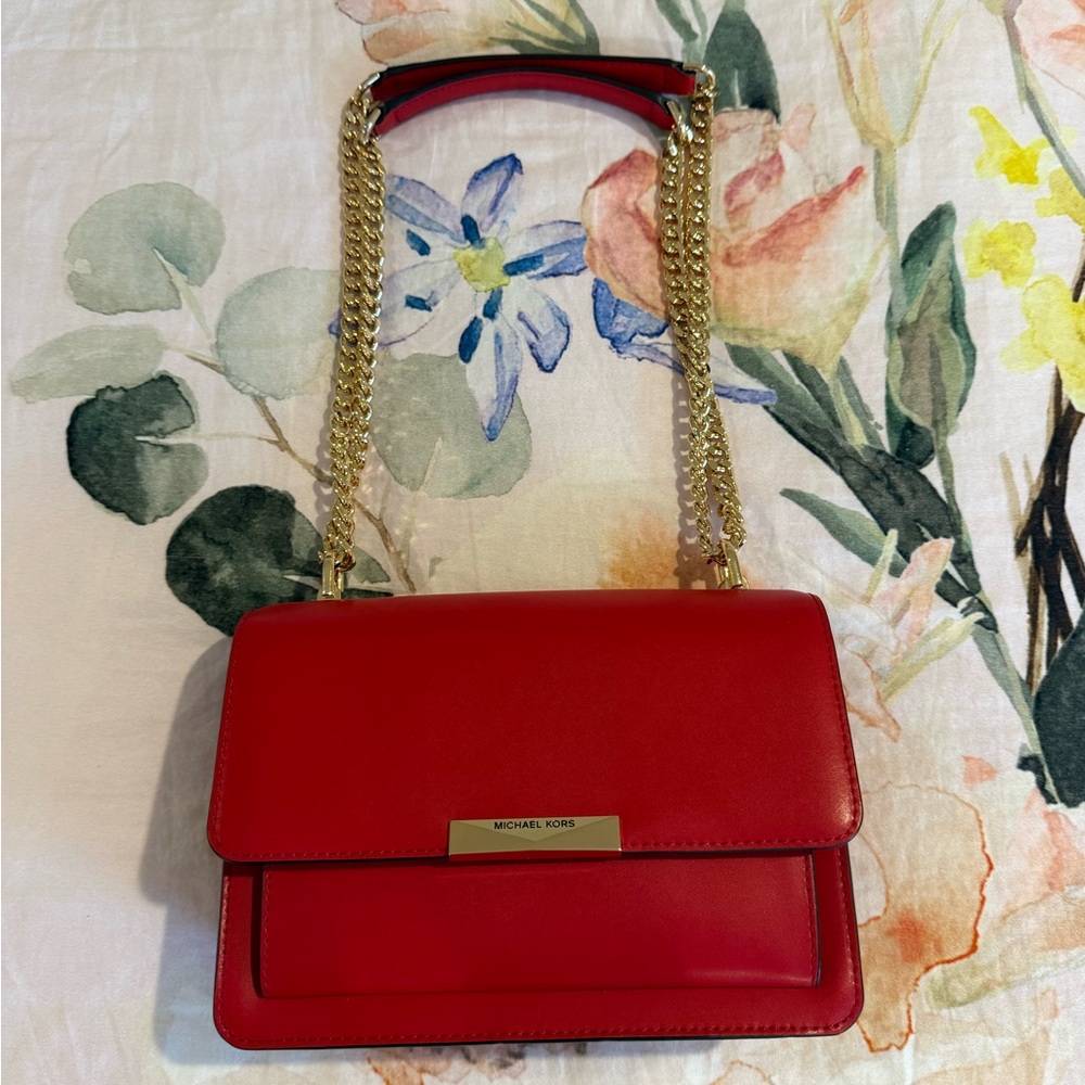 Michael Kors Red Shoulder Bag with Gold Chain - Picture 3 of 7